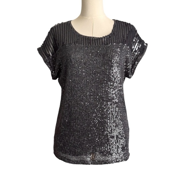 Cable & Gauge Tops - NWT Cable & Gauge Black/Gray Sequin Short Sleeve Lined Top Size Small-P